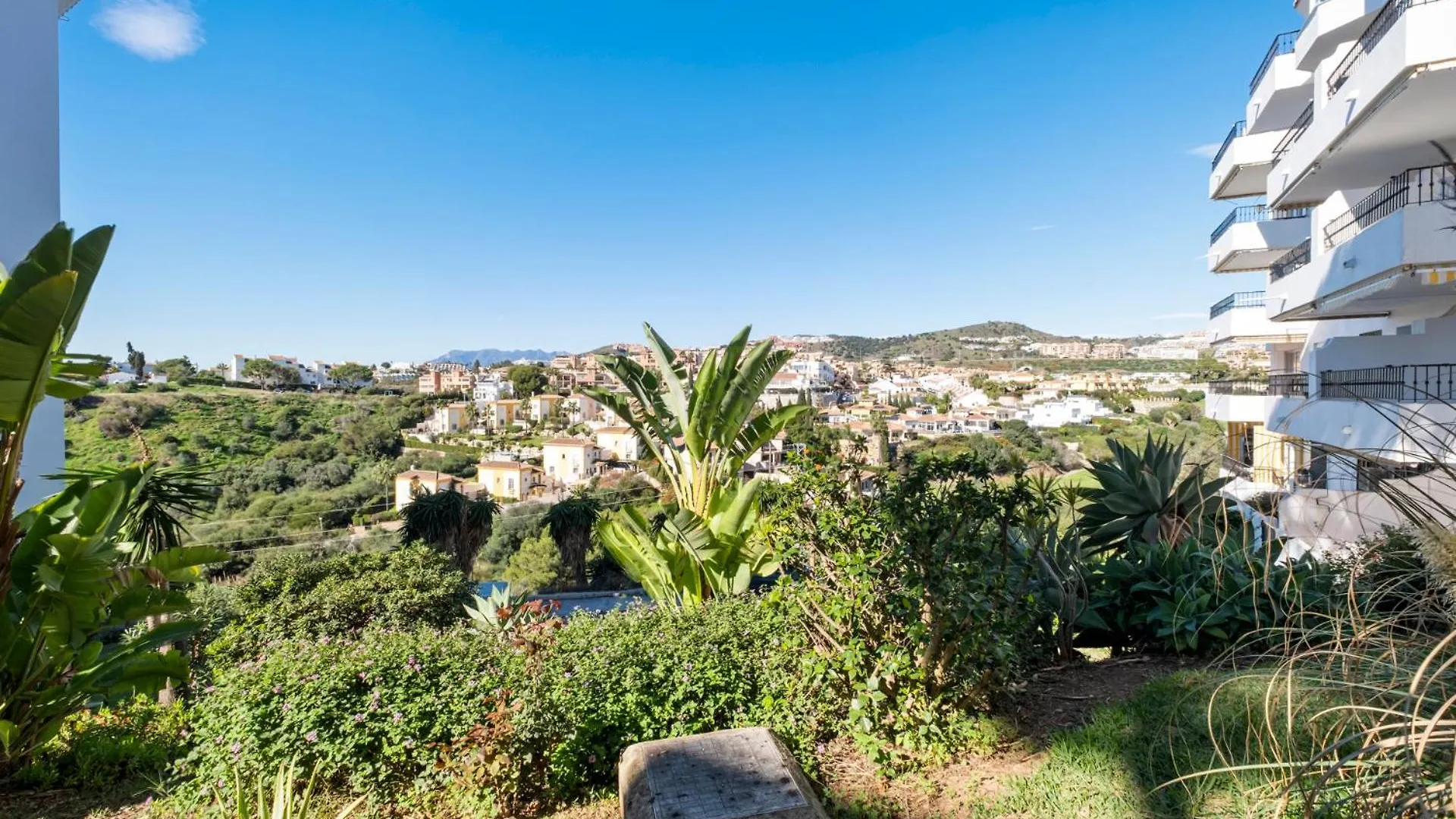 Sunny Flat With Pool In Riviera Del Sol By Costarentals - Ref 96 Sitio de Calahonda Spain