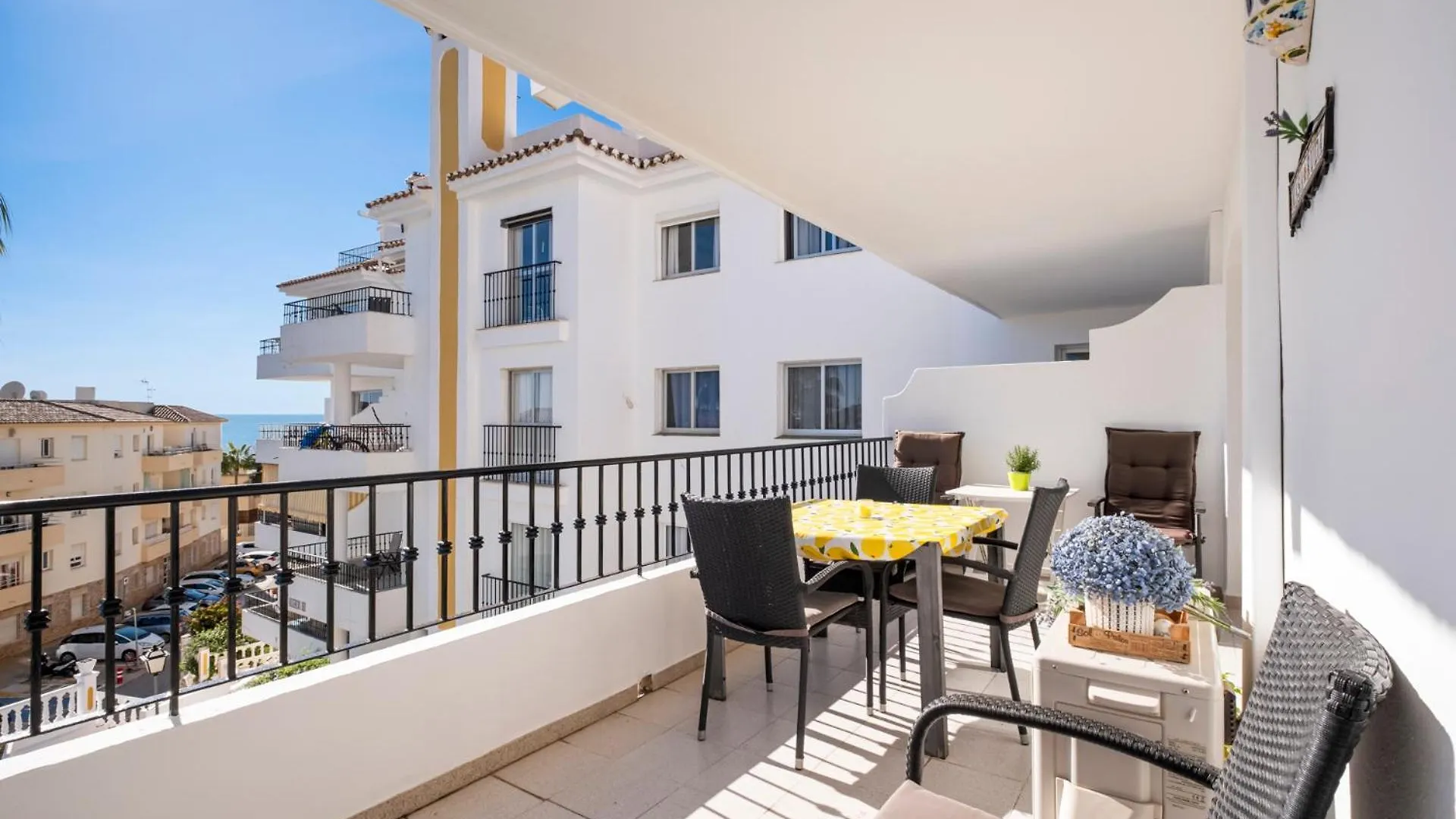 Sunny Flat With Pool In Riviera Del Sol By Costarentals - Ref 96 Sitio de Calahonda