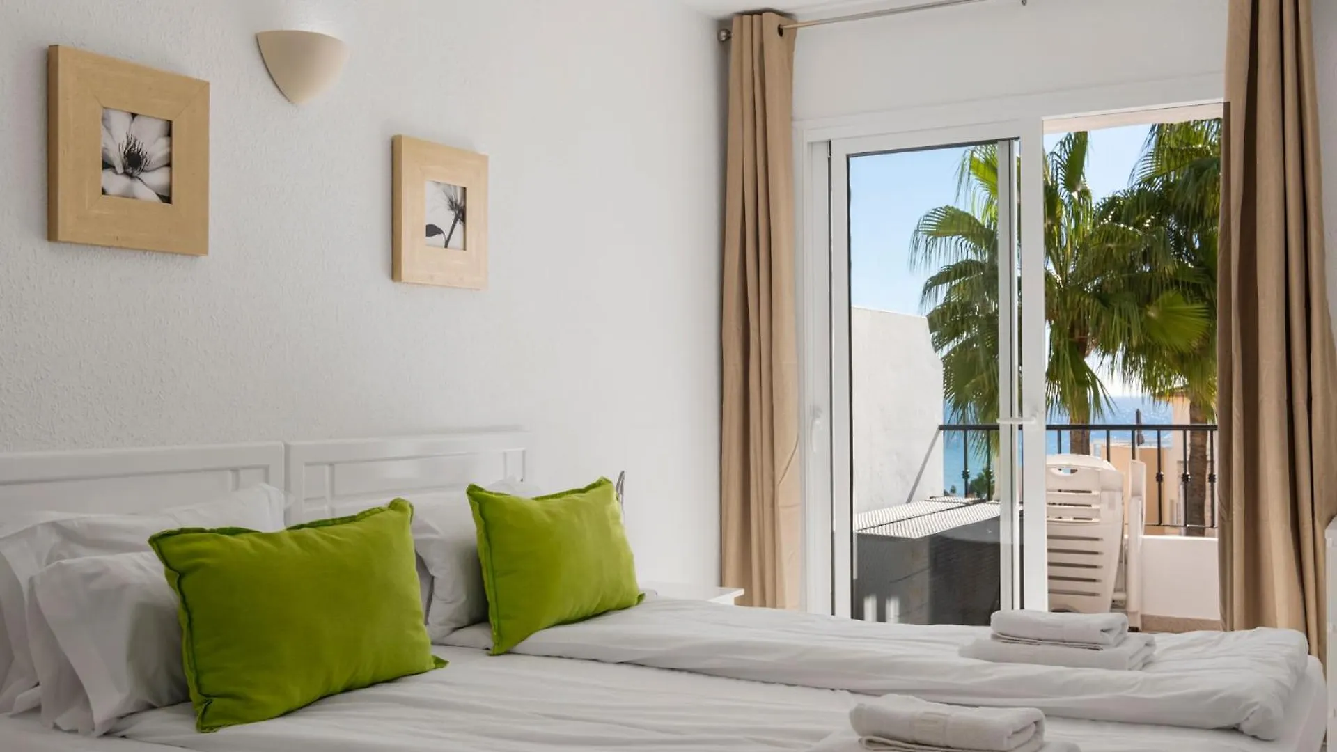 Sunny Flat With Pool In Riviera Del Sol By Costarentals - Ref 96 Sitio de Calahonda Apartment