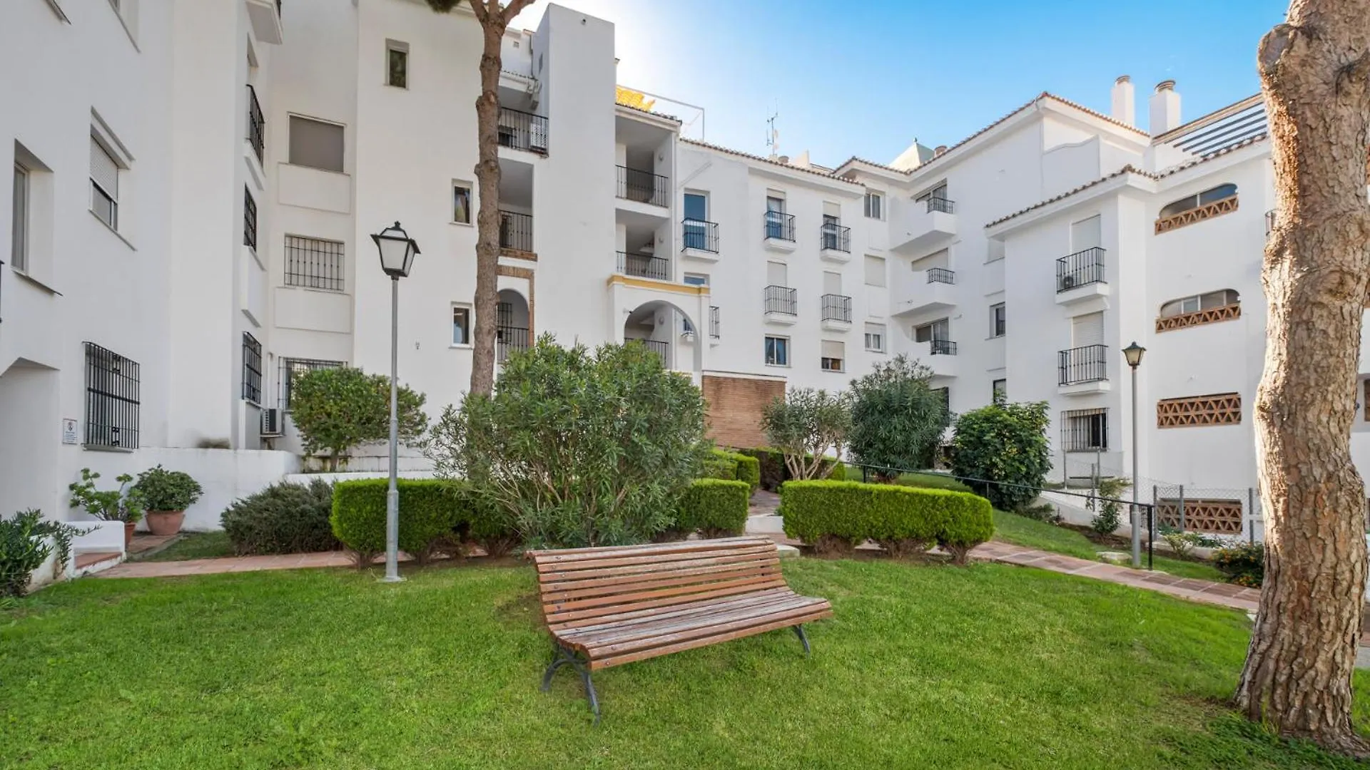 Sunny Flat With Pool In Riviera Del Sol By Costarentals - Ref 96 Sitio de Calahonda Apartment